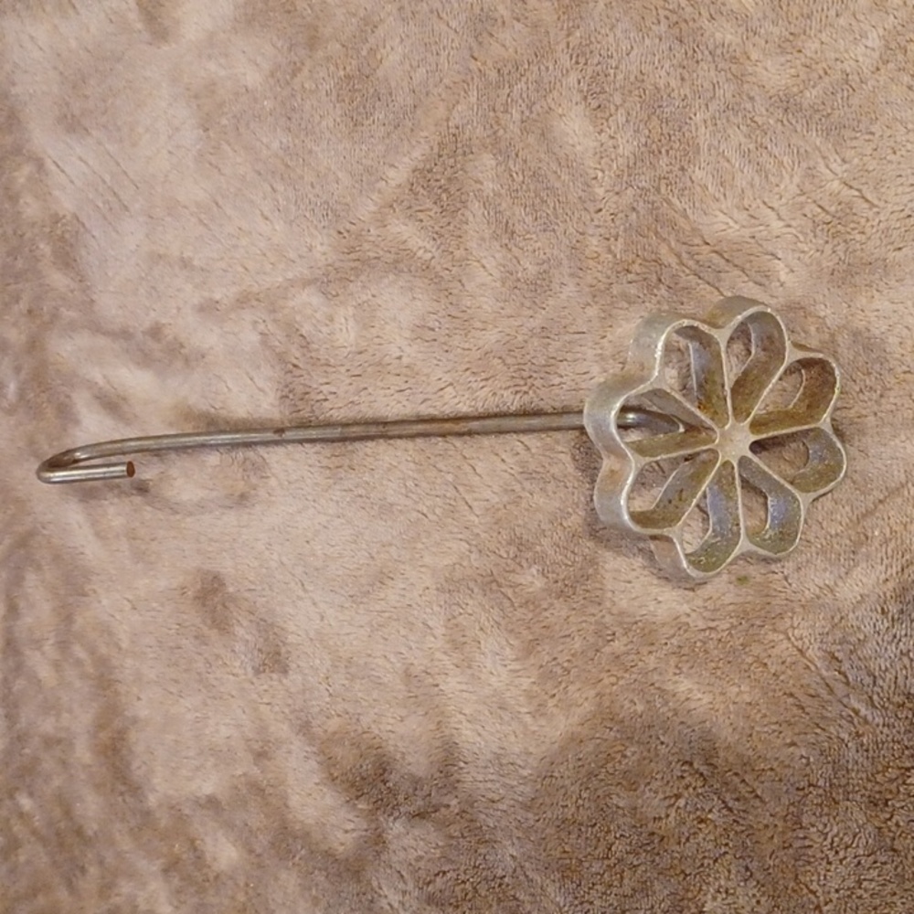 Vintage rosebud cookie maker aluminum